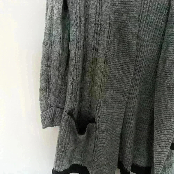 CLEO Petites,  Grey, cardigan, with pockets, size Medium - Picture 6 of 10